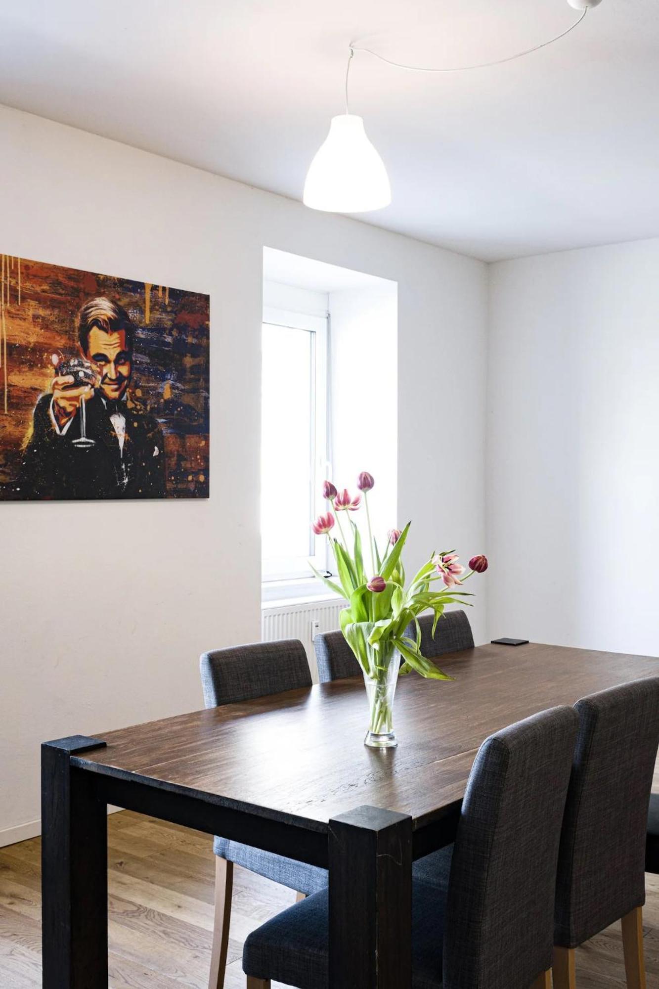 Zentrales Zimmer, Naehe Oktoberfest, Bett Und Schlafcouch Munich